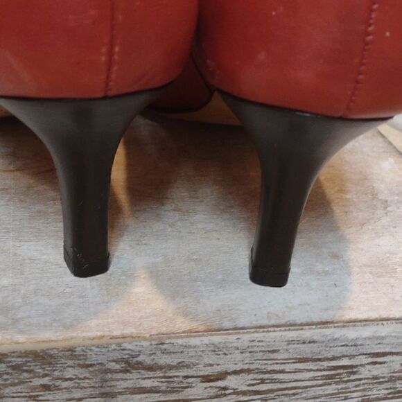 👍 Talbots Heels Coral Red Size 8.5. A10 - Picture 6 of 7